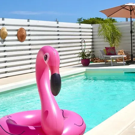 Incantevole Con Piscina E Giardino A Poca Distanza Dalle Spiagge Piu Belle Ferienhaus *