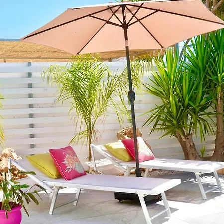 Incantevole Con Piscina E Giardino A Poca Distanza Dalle Spiagge Piu Belle Ferienhaus